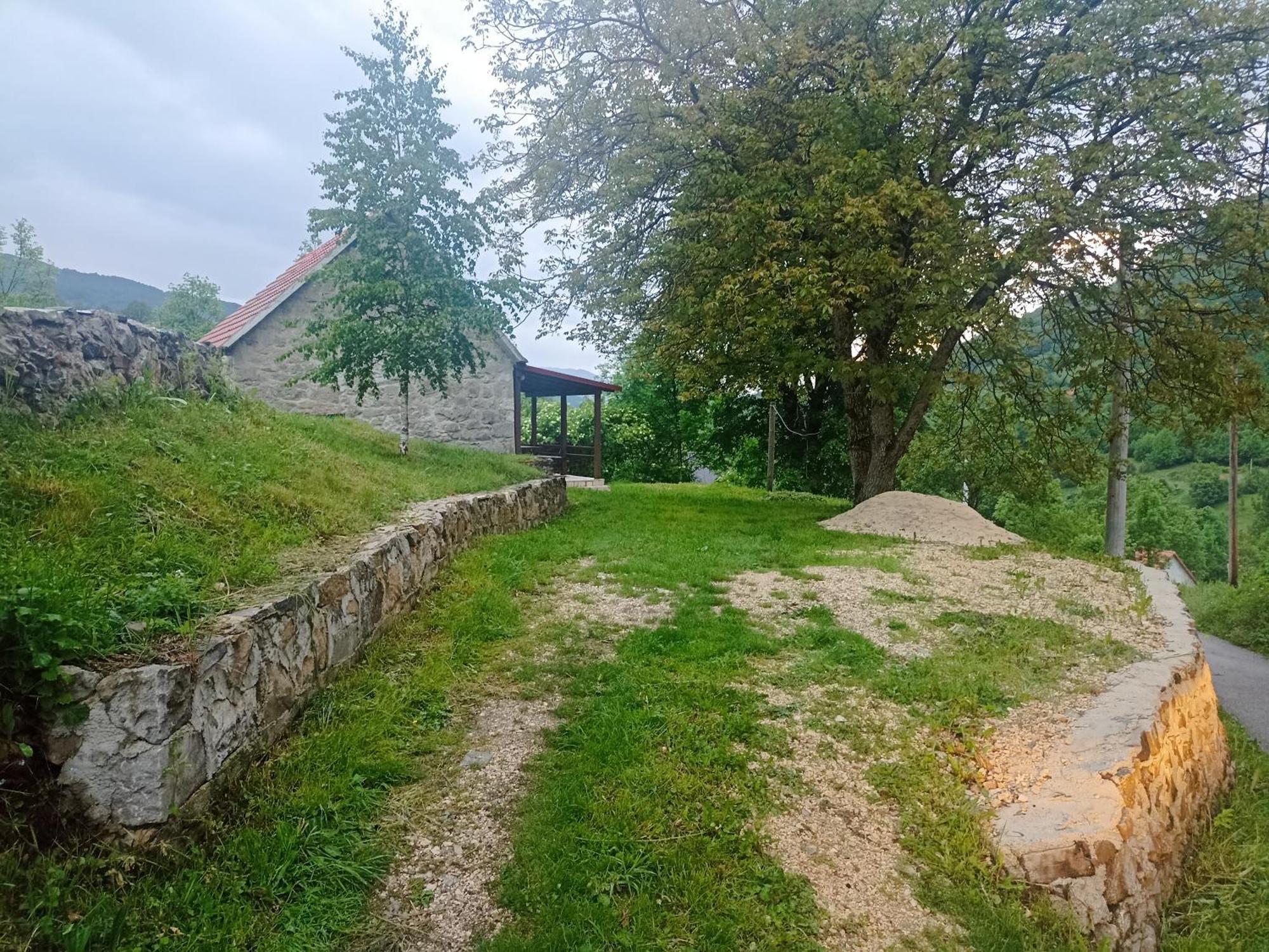 Вілла Kamena Kuca- Stone House Scepanovic Bijela Savnik Екстер'єр фото